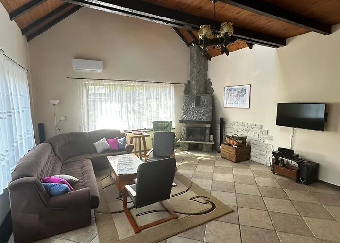 Nad Jeziorem Karlowice29 *