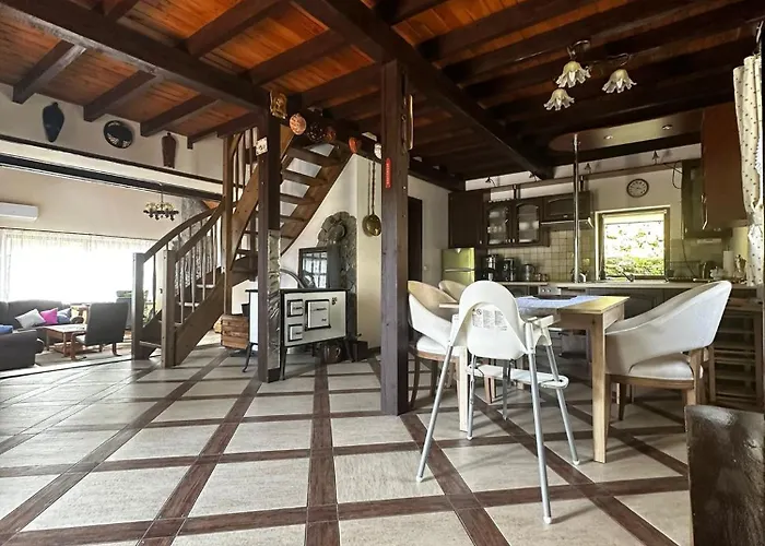 Nad Jeziorem Karlowice29 *